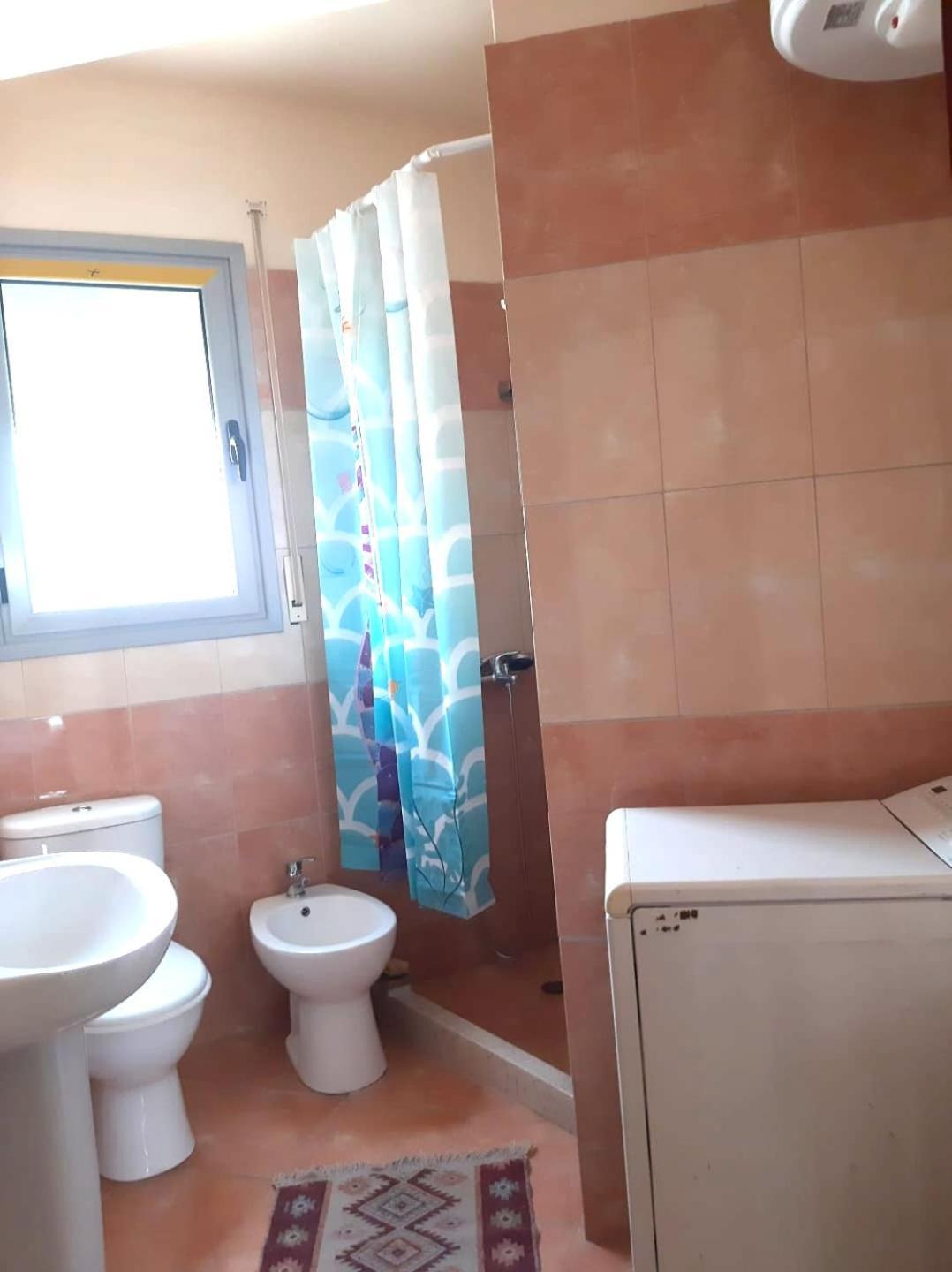 Grazioso Monolocale arredato a due passi dal lungomare Vlorë Esterno foto